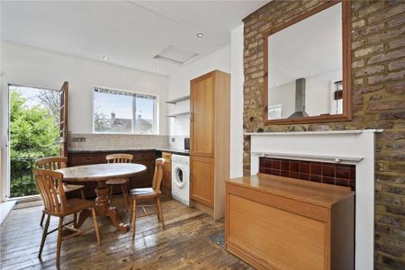 2 bedroom maisonette to rent - Photo 4