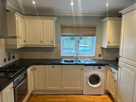 1 bedroom flat to rent - Photo 4