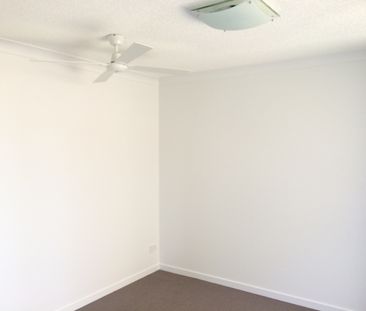 Spacious, Stylish & Secure – Your Ideal Home Awaits in Labrador! - Photo 3