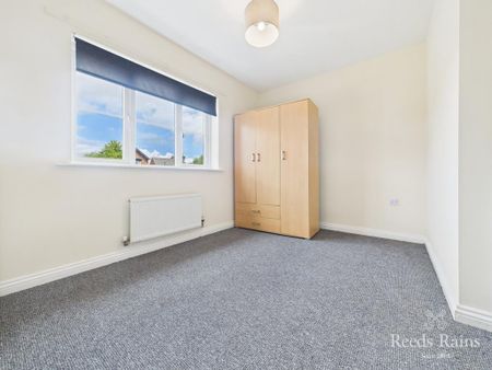 2 bedroom terraced house to rent - Photo 4