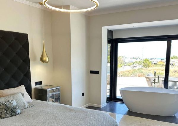Luxury Villa for rent in Benahavís, Spain