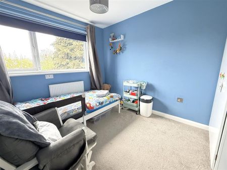 3 bedroom link detached house to rent - Photo 5