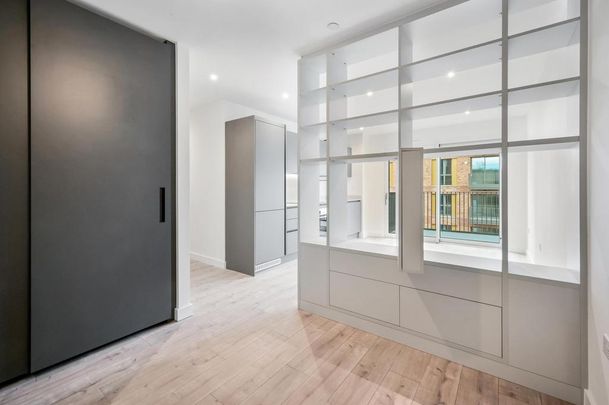 Studio to rent - Photo 1