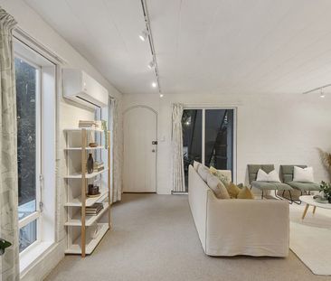 An urban sanctuary in the heart of Epsom - Photo 4