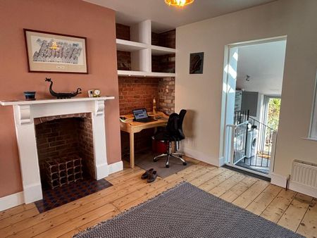 3 bedroom terraced house to rent - Photo 5
