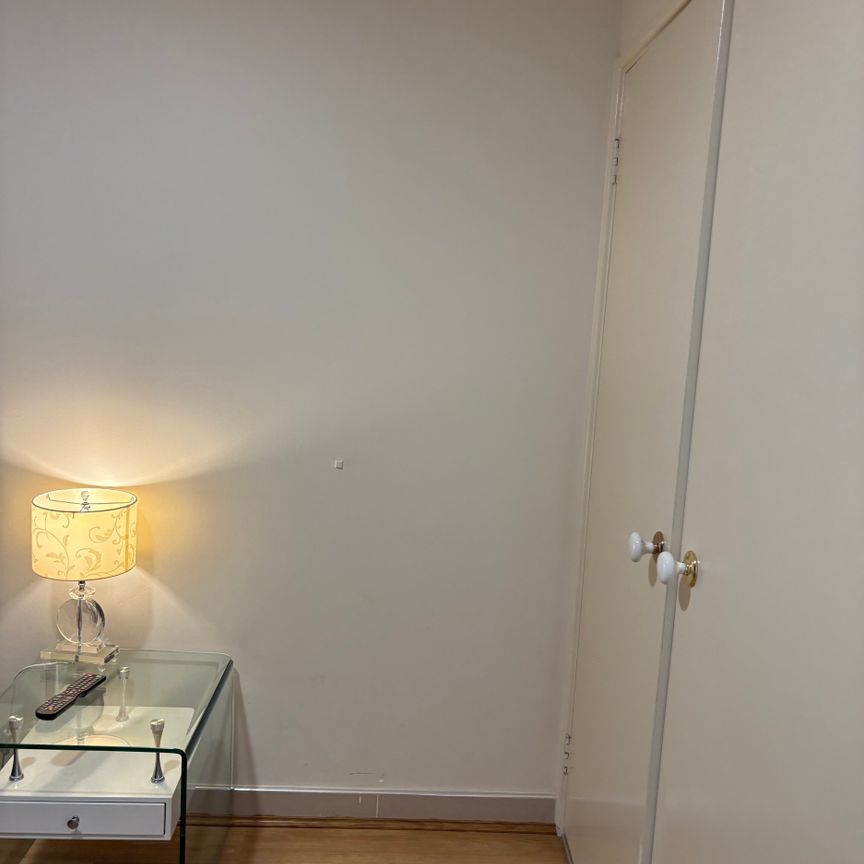 Bibra Lake - Photo 1