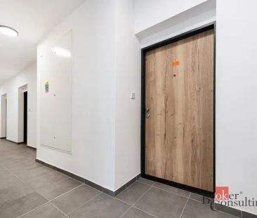 Pronájem bytu 1+kk 35 m - Fotografie 4
