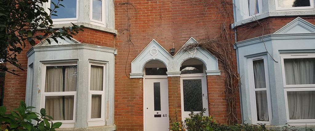 4 bedroom terraced house to rent - Photo 1
