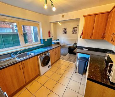 1 bedroom in a house share to rent - Photo 6