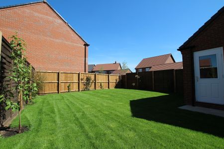 Rose Way, Edwalton - Photo 2