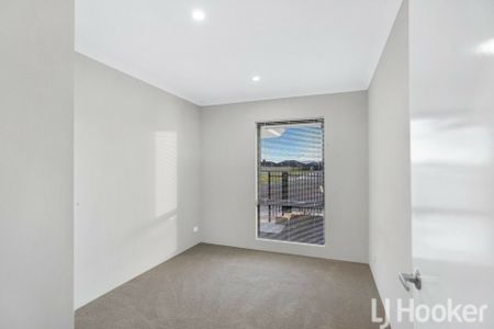 Modern Coastal Living � Spacious 4 Bedroom Home with Theatre Room - Photo 4