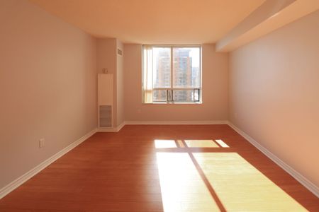 For Lease - 18 Sommerset Way Unit# 1105, Toronto, Ontario - Photo 3