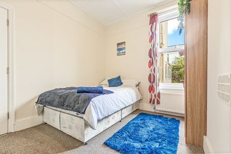 Room in a Shared House, Bernard Road, BN2 - Photo 2