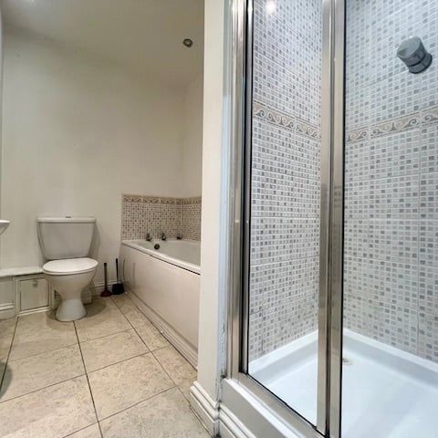 109 Bute Street, Cardiff - Photo 1