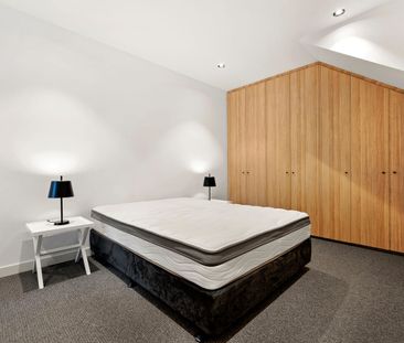 A fabulous combination of indoor and outdoor dimensions - Photo 2