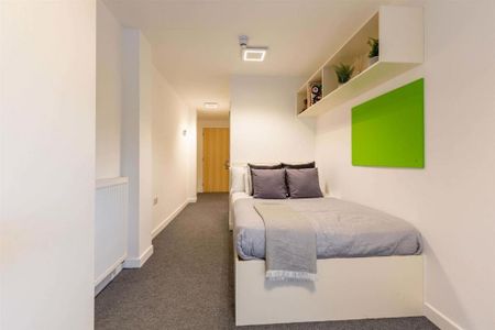 1 bedroom in a flat share to rent - Photo 5