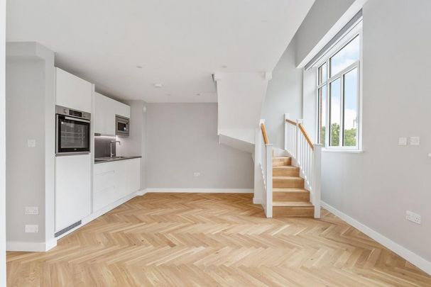 Ground floor flat to rent - Photo 1
