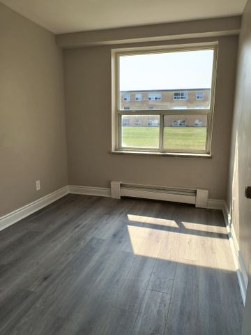 3 Iroquois Apartments - Photo 4