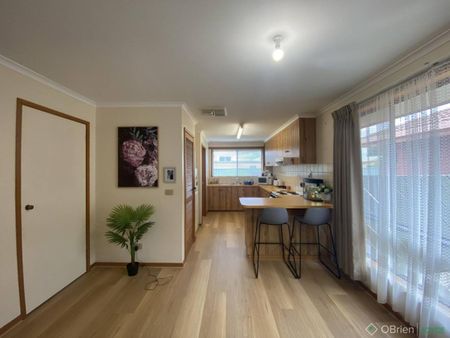 PRIME LOCATION - Photo 5