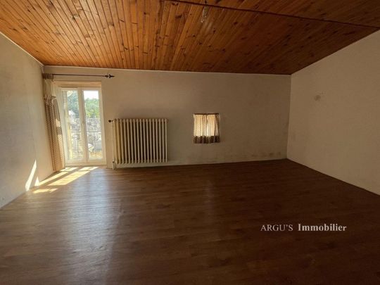 Location Maison 4 pièces 136m² - Photo 1
