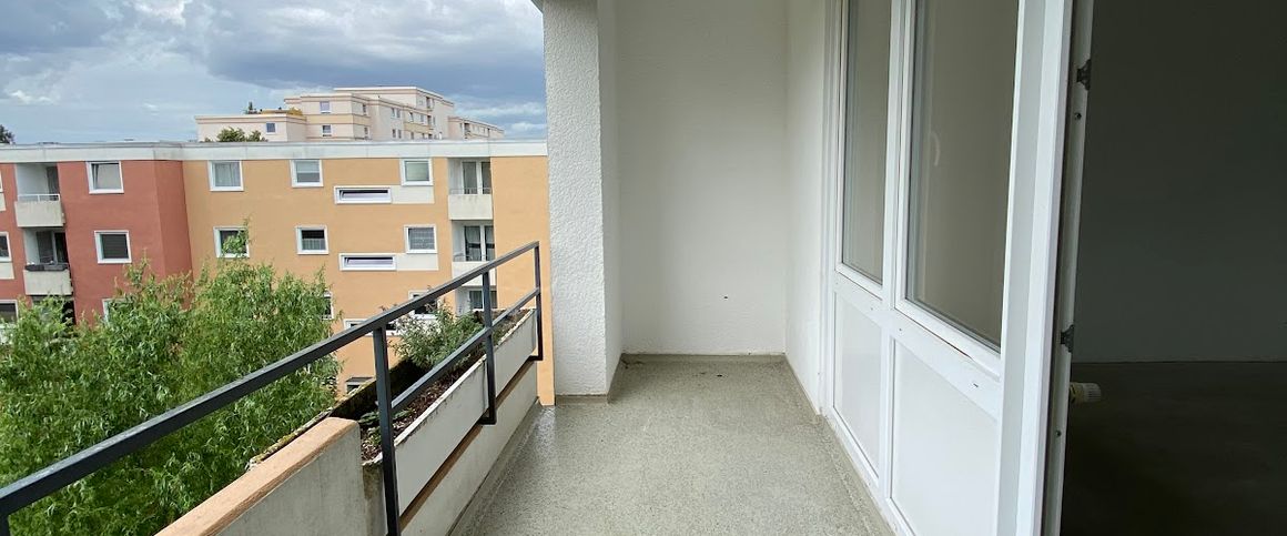 Einziehen und wohlfühlen - Geräumige 3-Zimmer-Wohnung // 4.OG links - Photo 1