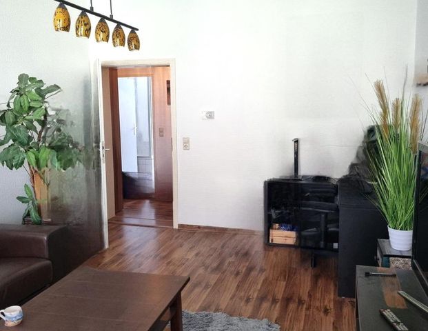 ++ wunderschöne, neue 2-Raum Wohnung - WG geeignet - mit Balkon & Stellplatz (auf Wunsch) ++ - Foto 1