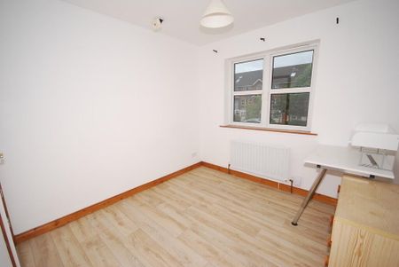 4 Ardenlee Green, Ravenhill, BT6, Belfast - Photo 2