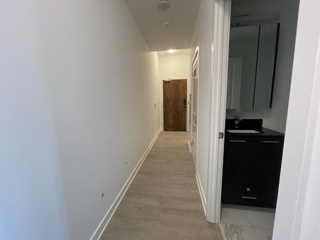 THE MACKENZIE: Keele St & Major Mackenzie Dr W (120 Eagle Rock Way) AD#00804 - Photo 5