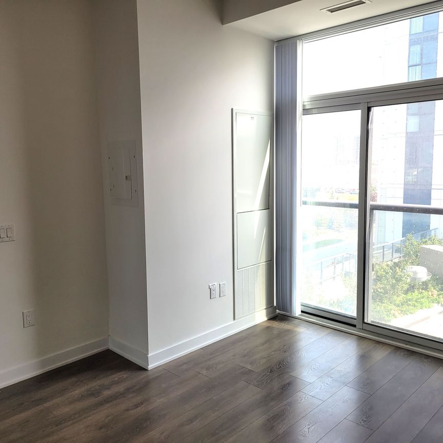 For Lease - 10 Honeycrisp Crescent Unit# 503, Vaughan, Ontario - Photo 1