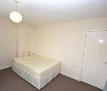 2 bed Mid Terraced House for Rent - Photo 5