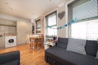 2 Bed Flat, Harrow Road, W9 - Photo 2