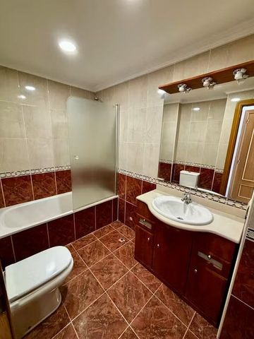 Carrer de les Roses, Manises, Valencian Community 46940 - Photo 5