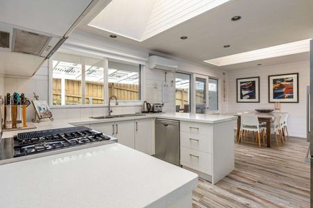 Thinking of selling? Contact our agent - Photo 2