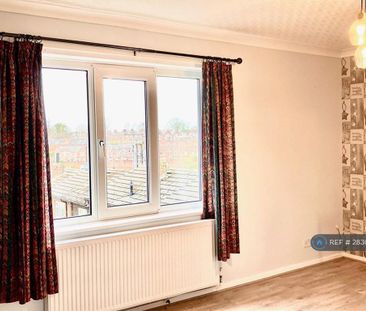 2 bedroom maisonette to rent - Photo 1