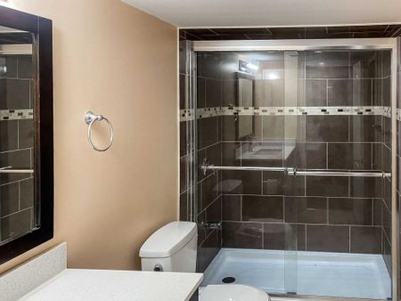 For Lease - 10 Bloom Drive, Brampton, Ontario - Photo 3