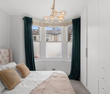 2 Bed Flat, Glenrosa St, SW6 - Photo 2