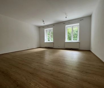 ERSTBEZUG nach RENOVIERUNG + TERRASSE! - Photo 5