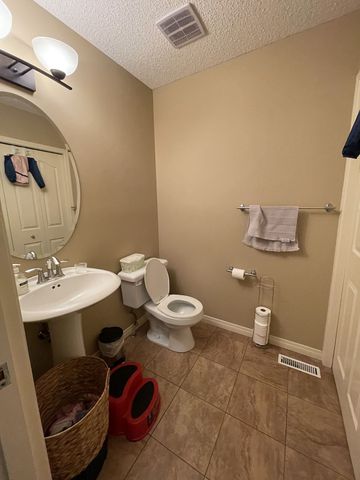 248 Evansdale Way Northwest, Calgary - Photo 4