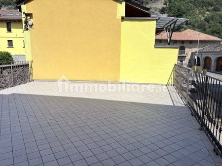 Trilocale via Duca d'Aosta, Centro, Verrès - Photo 5