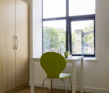 Firth Street, Huddersfield, West Yorkshire, HD1 - Photo 3