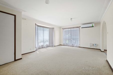 28 Midlands Drive, Ballarat North - Photo 4