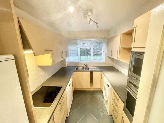 Mardon, Westfield Park, Pinner, HA5 - Photo 1