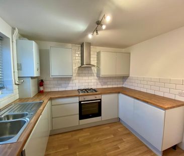 2 bedroom semi-detached house to rent - Photo 1