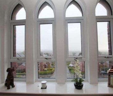 Oakhurst Drive, Birch Hill Clock Tower, OL12 - Photo 2