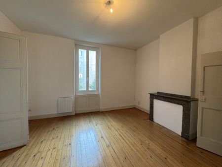 Location Appartement 2 pièces 67m² CASTELNAUDARY 11400 - Photo 2