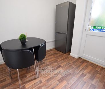 6 bedroom terraced house to rent - Photo 6