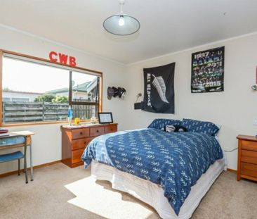 Featuring three large bedrooms, master with it's own WIR and En-suite. - Photo 4