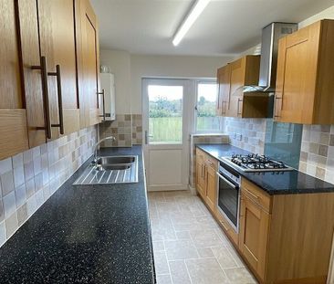 Hopgood Close - Photo 4