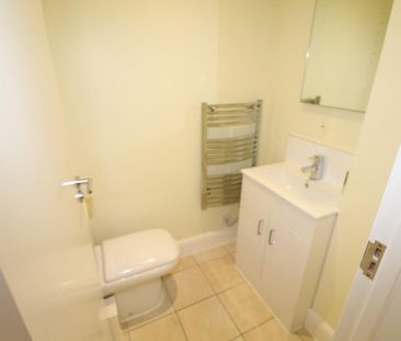 1 bedroom Flat To Let - Photo 6