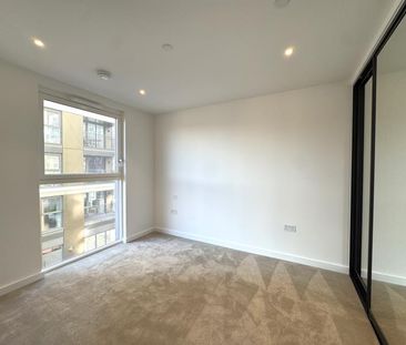 Eden Grove, Staines, Surrey, TW18 - Photo 5